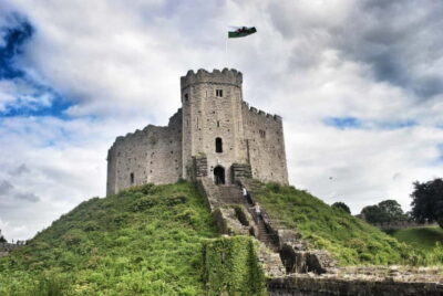 Cardiff Day Tour from London with Local Guide (Visit Wales) - Getting your bearings with a Cardiff panoramic tour