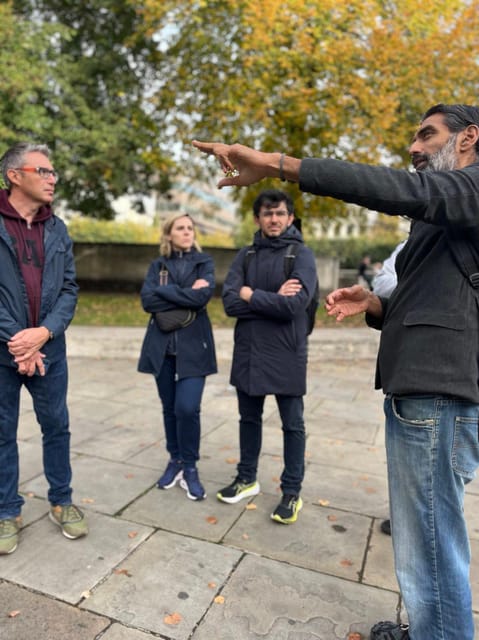 City of London Historical Walking Tour - Dragon lore and the City’s identity you can see