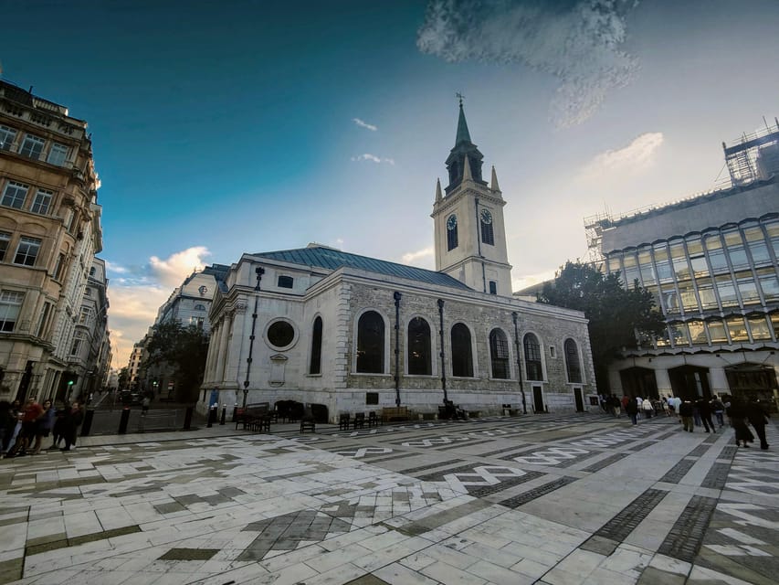 City of London Historical Walking Tour - The Magna Carta story inside the City’s power zone