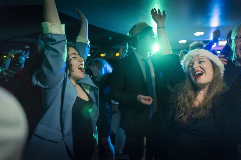 Festive London New Year’s Eve 3-Course Dinner Cruise - Key things that make this cruise worth your time
