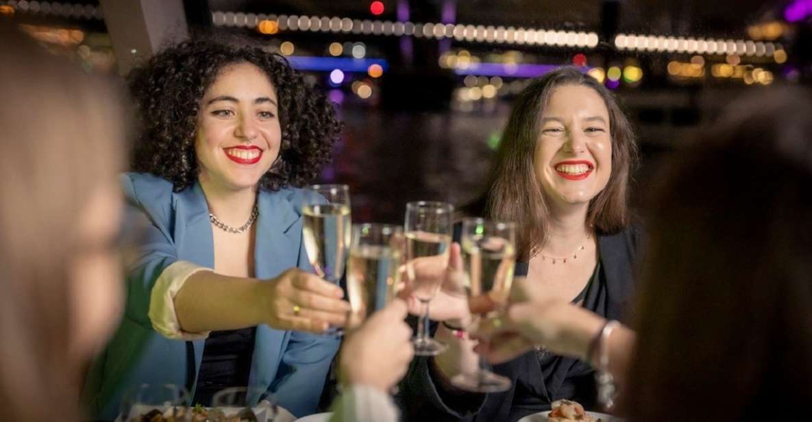 Festive London New Year’s Eve 3-Course Dinner Cruise - Greenwich and The O2: why the cruise keeps moving before fireworks