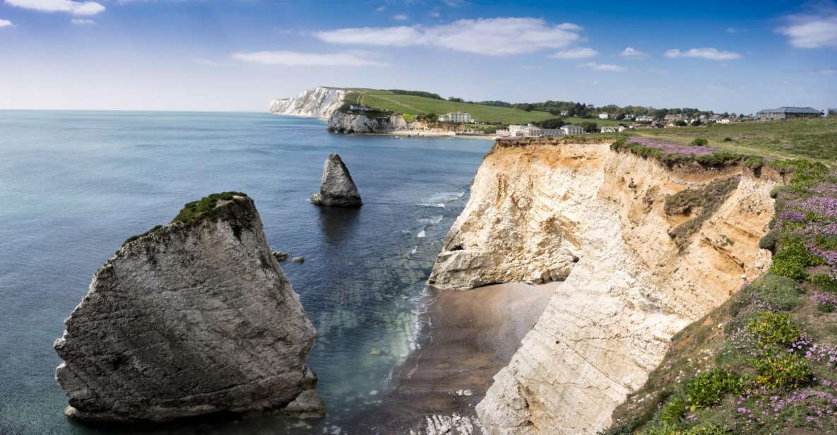 From London: 3-day Isle of Wight & the Southern Coast Tour - Day 2 essentials: Yarborough Monument, Brading Downs, and Osborne House