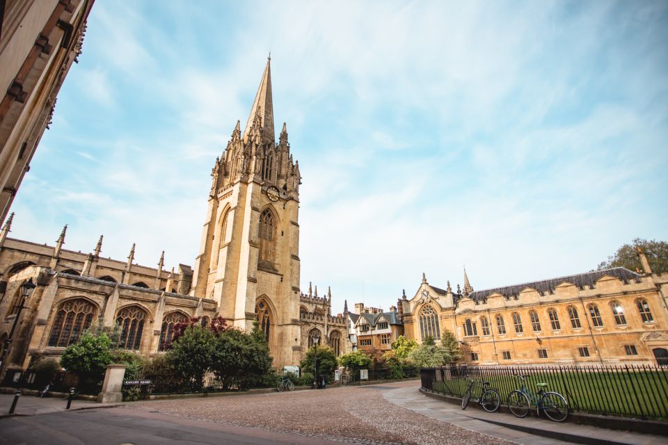 From London: Cotswolds and Oxford Guided Day-Trip - Optional “Oxford pub” moment: a fun way to end free time