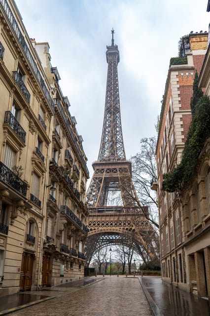 From London: Paris by Rail with Sightseeing Bus and Cruise - Hop-on hop-off bus: the flexible Paris overview that saves energy