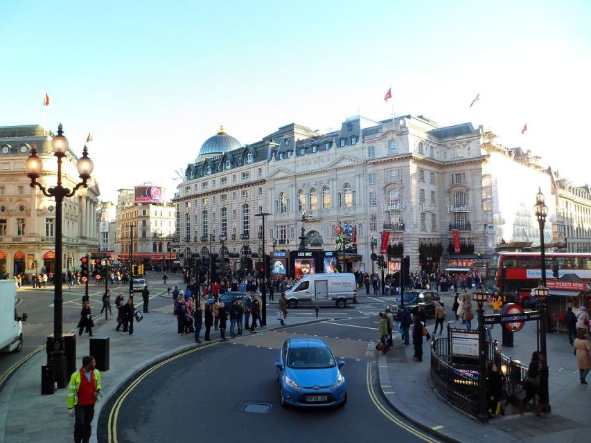 Full Day London Private Tour Including London Pass - Buckingham Palace photos, Changing of the Guard, and the Queen’s Gallery