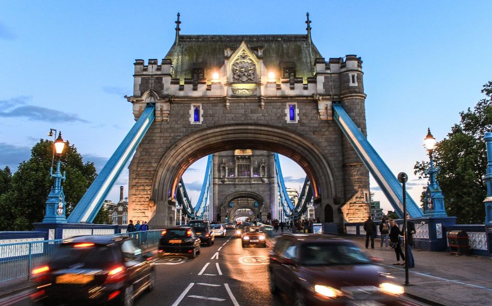 Full Day London Tour in a Private Vehicle with Admission - Kensington Palace and the royal circuit: Windsor plus Hampton Court