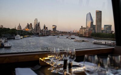 Gastronomic 6-course fine-dining dinner on Luxury London Bus - Where you meet: finding 25 Victoria Embankment without stress