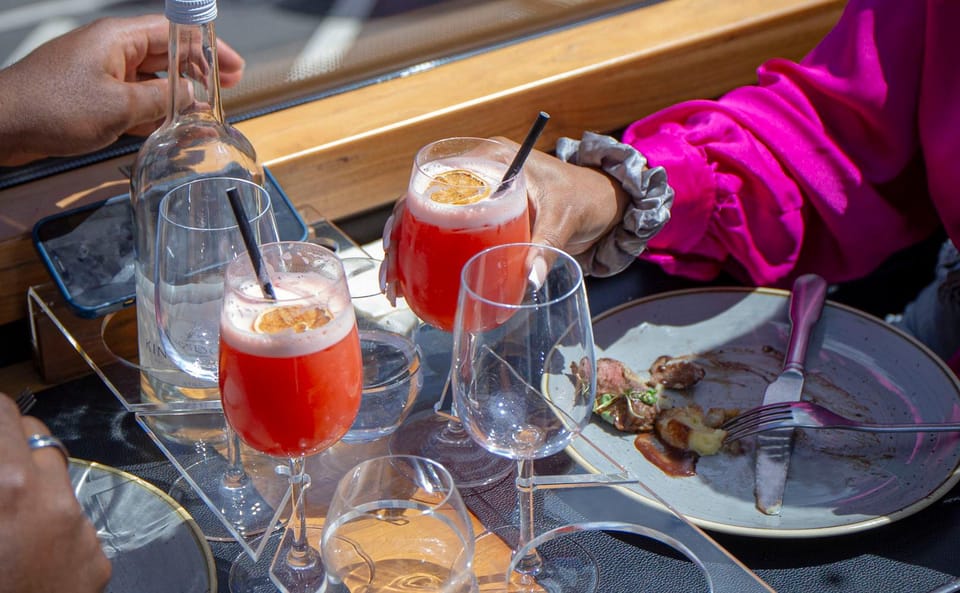 Gastronomic 6-course fine-dining dinner on Luxury London Bus - Practical tips to make your ride better