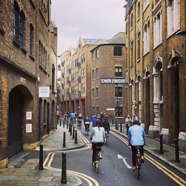 Gin Safari: Boozy London History on Two Wheels - Pace, weather, and the solo-riding rule