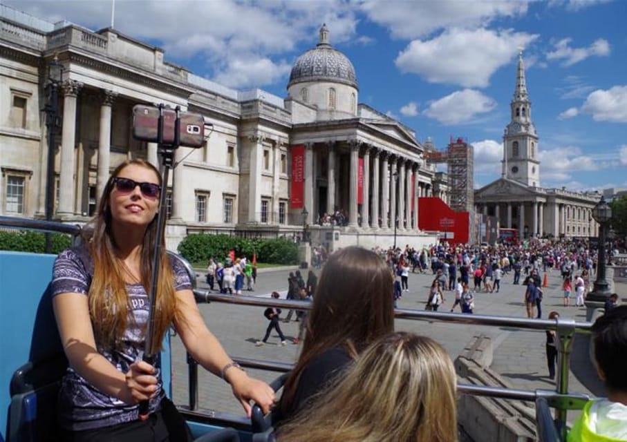 Hop-on Hop-off London Bus Tour & The London Dungeon - Starting at The London Dungeon on Queen’s Walk (Waterloo)