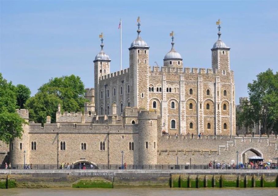Hop on Hop off London Bus Tour & Tower of London - Key things I’d pay attention to