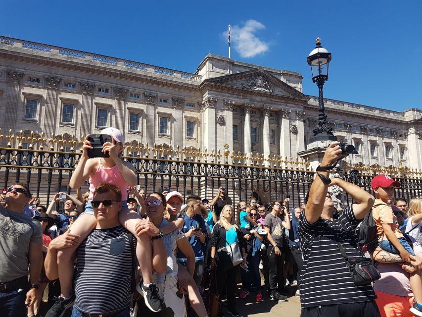 Jack The Ripper Museum & See 30+ London Top Sights Tour - The Tube break and the Southbank-to-St Paul rhythm