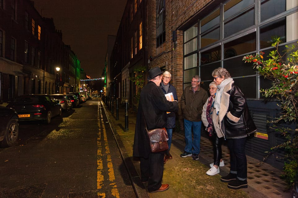 Jack the Ripper Walking Tour: Murder, Mystery, & the Women - The Whitechapel route: how the story moves through the alleys