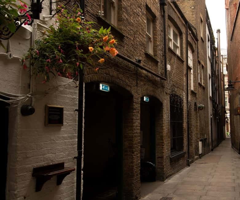 Lights, Camera, London! Movie Locations Walking Tour - Should you book Lights, Camera, London?