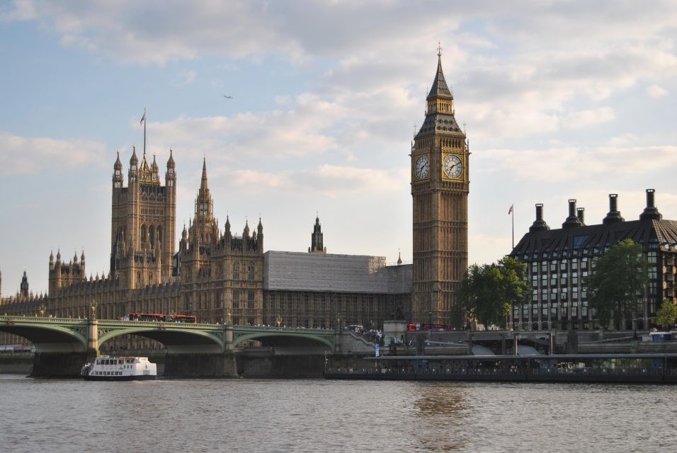 London: 3-Hours Private Walking Tour - Westminster Abbey: more than a name on a map