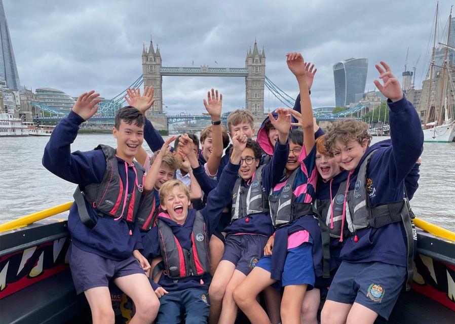 London: 40-Minute Thames Beast Jetboat Tour - The 35-minute speed run: zigzags, twists, and music
