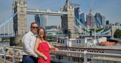 London 60min PRIVATE Personal Vacation & Travel Photographer - Meeting at The Ivy Tower Bridge Restaurant: where the session clicks