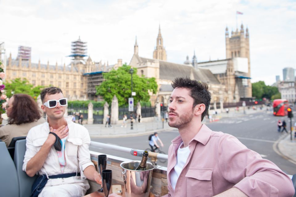 London: Bar Bus Tour by Tootbus - Open-Air Reality: Dress Smart for a Rooftop Deck