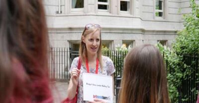 London: Bridget Jones 2–Hour Walking Tour - Meeting at Temple Underground: The Start Point That Shapes the Route
