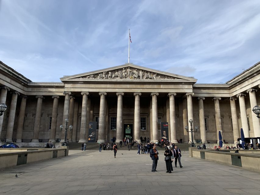 London: British Museum Private Tour for Kids & Families - The Story-Led Highlights Route in 2.5 Hours