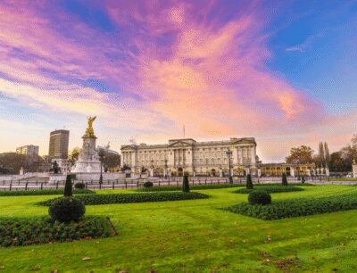 London: Buckingham Palace and Royal London Walking Tour - St James’s Palace, Westminster stops, and the royal streets you’ll walk