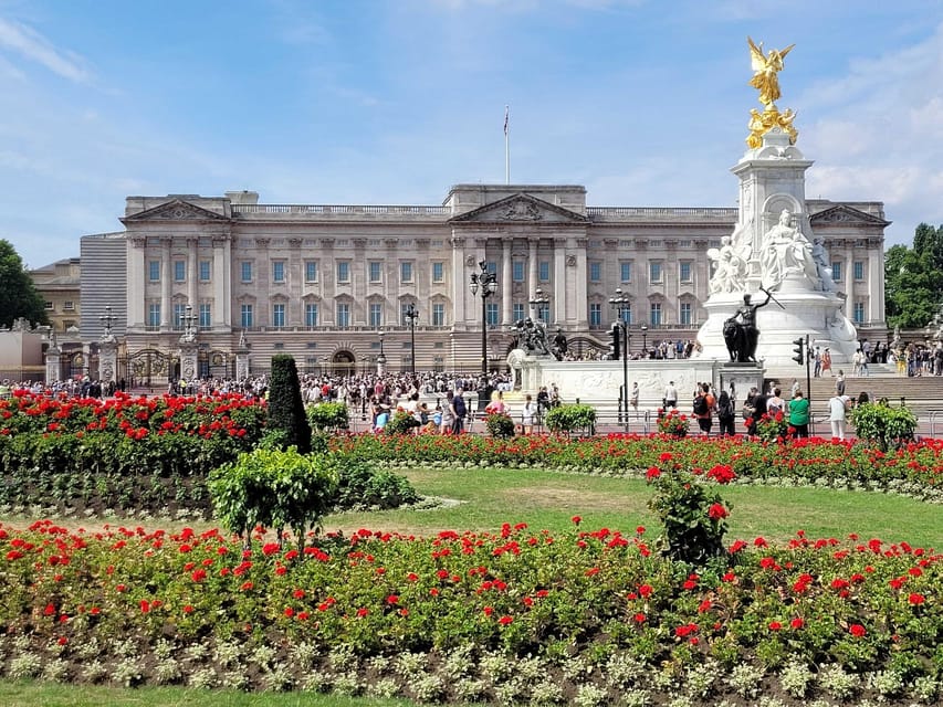 London: Buckingham Palace State Rooms & Royal Walking Tour - Who should book this tour (and who might skip it)