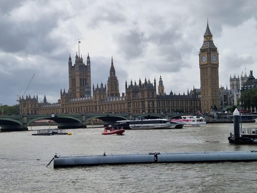London by taxi: Highlights Tour in a real London Black Cab. - City Views: From Greenwich to Primrose Hill