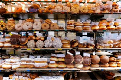 London: Camden Market Guided Walking Food Tour - Finding Your Guide Outside The Worlds End Pub