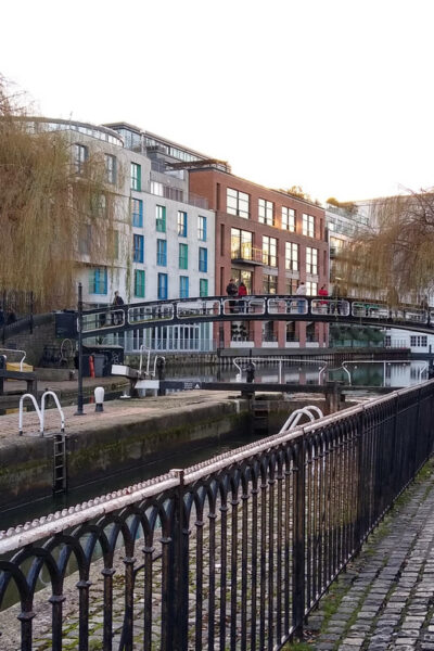 London: Camden Rock and Roll Music Walking Tour - Finding the Tour Outside Chalk Farm Station