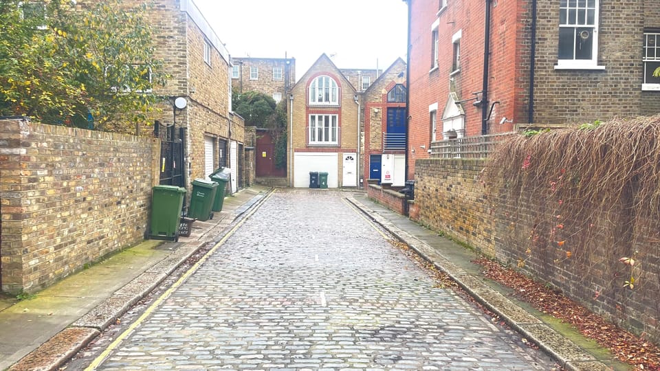 London: Camden Town Amy Winehouse Tour - Who Should Book This Tour (and Who Should Skip It)