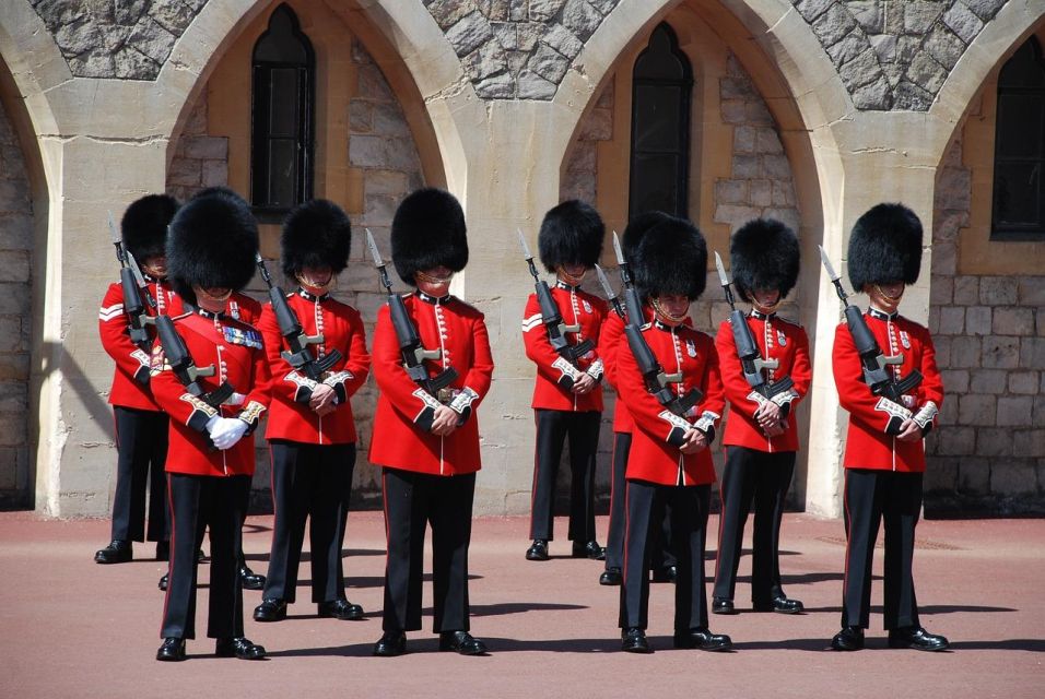 London: Changing of the Guard & Westminster Abbey - FAQ