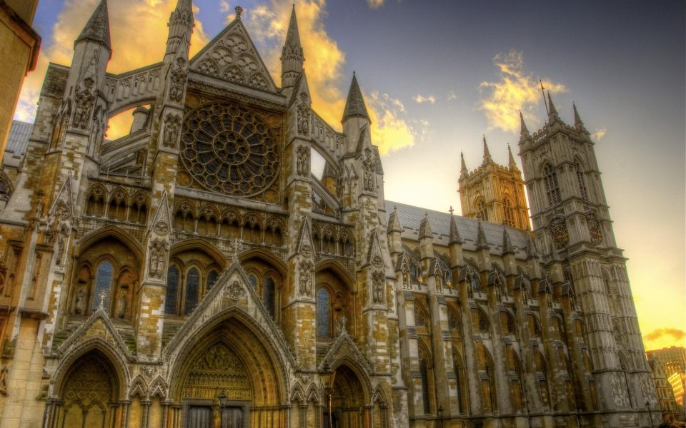 London: Changing of the Guard & Westminster Abbey - The 10am Changing of the Guard: what you can count on