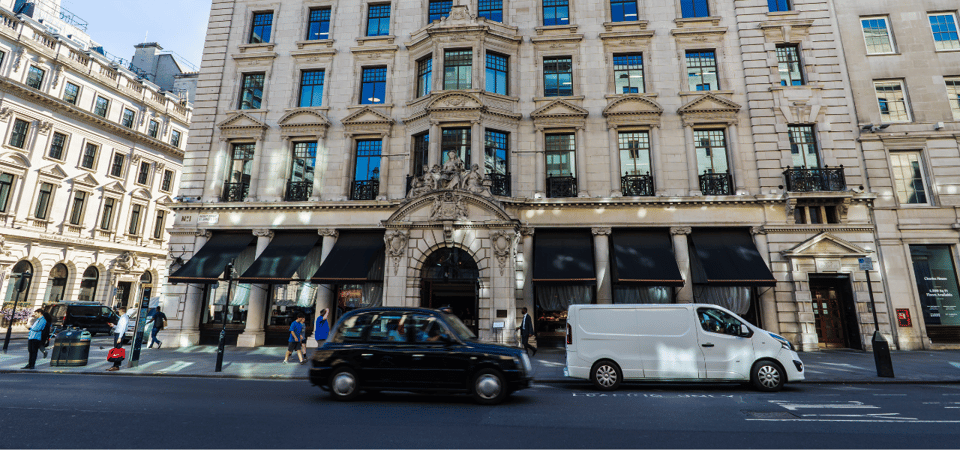London: Changing of the Guard with a an APP - Key moments you’ll care about