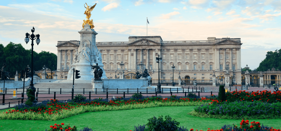London: Changing of the Guard with a an APP - Price and value: what $9 buys you (and what it doesn’t)