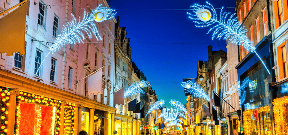 London: Christmas Lights Self Guided Walking Tour - Key highlights to know before you start