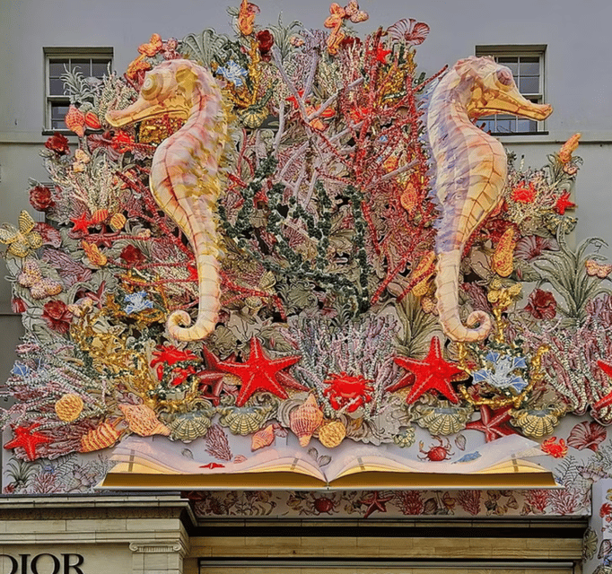 London: Christmas Lights Walking Tour - Mayfair Shop Windows: Holiday Browsing for People Who Like Details