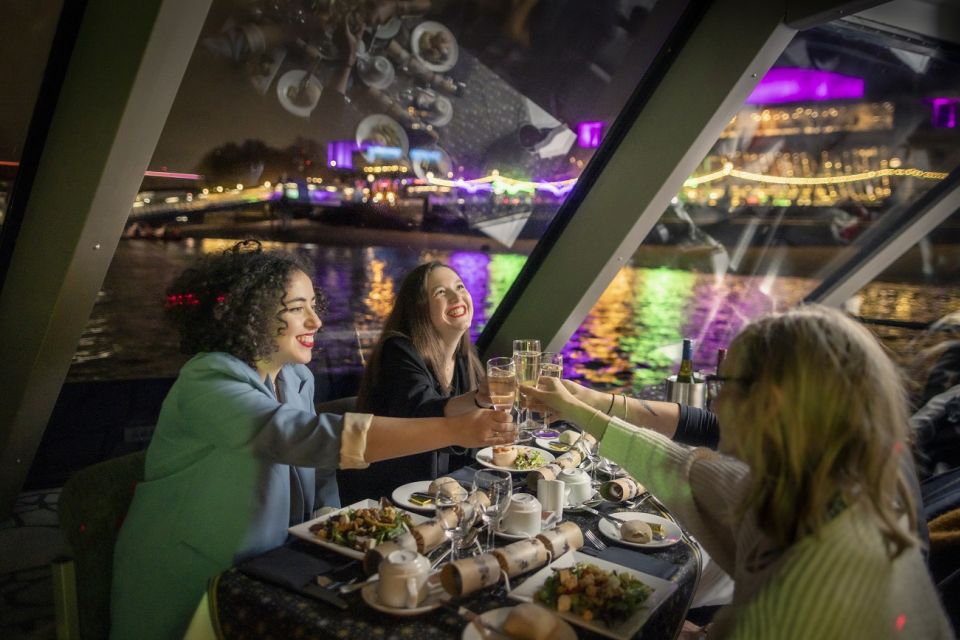 London: Christmas Party Dinner Cruise - DJ, dancing, and what the music is like
