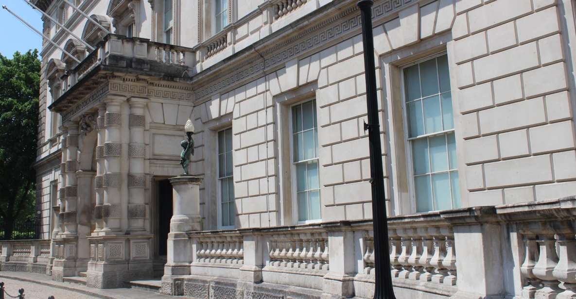 London: Downton Abbey Guided Walking Tour - The London-Within-London Trick: Places Used as Stand-Ins