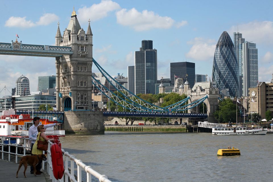 London: East London Town 3.5-Hour Bike Tour - St Katherine’s Dock to Tobacco Dock: Docklands change, from work to luxe