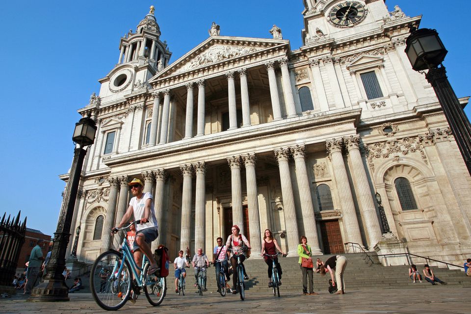 London: East London Town 3.5-Hour Bike Tour - St Paul’s Cathedral and the Thames return: Shakespeare and Dickens vibes