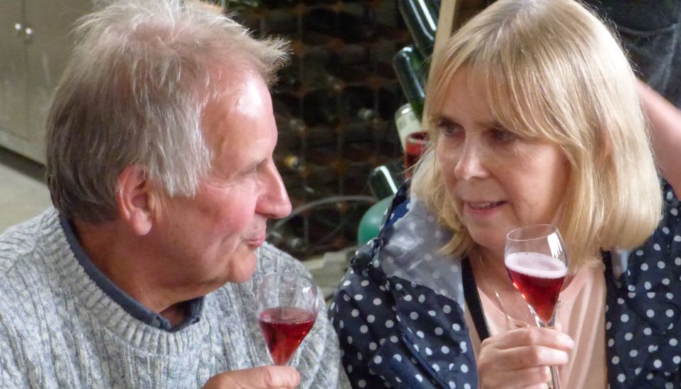 London: Full-Day English Wine Tour with Lunch - Picnic time and the third vineyard’s estate storytelling