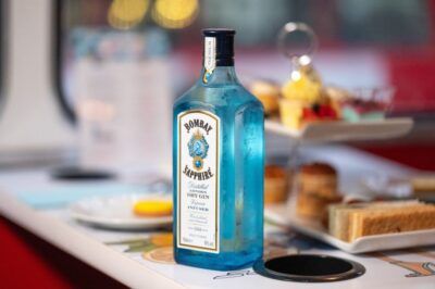 London: Gin and Afternoon Tea Bus Tour with Audio Guide - Central London landmarks you’ll actually see from the bus