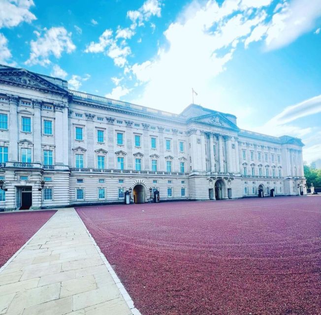 London: Guided Walking Tour with Changing Of The Guard - Key Highlights You’ll Feel Right Away