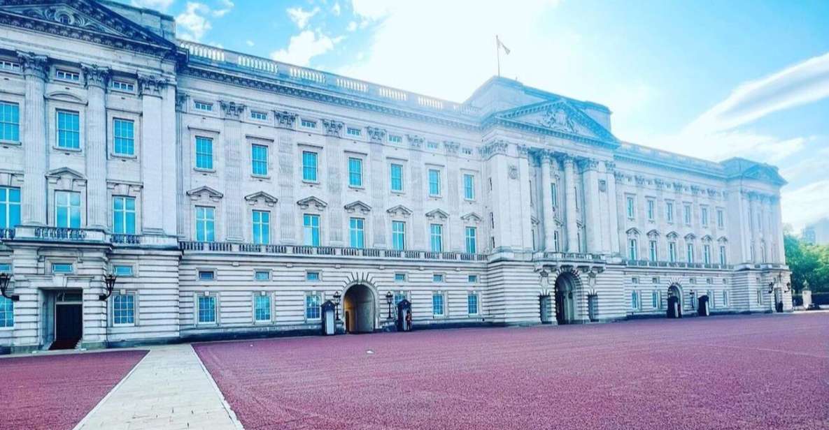 London: Guided Walking Tour with Changing Of The Guard - Meet at Green Park, Then Learn the Royal Map Fast