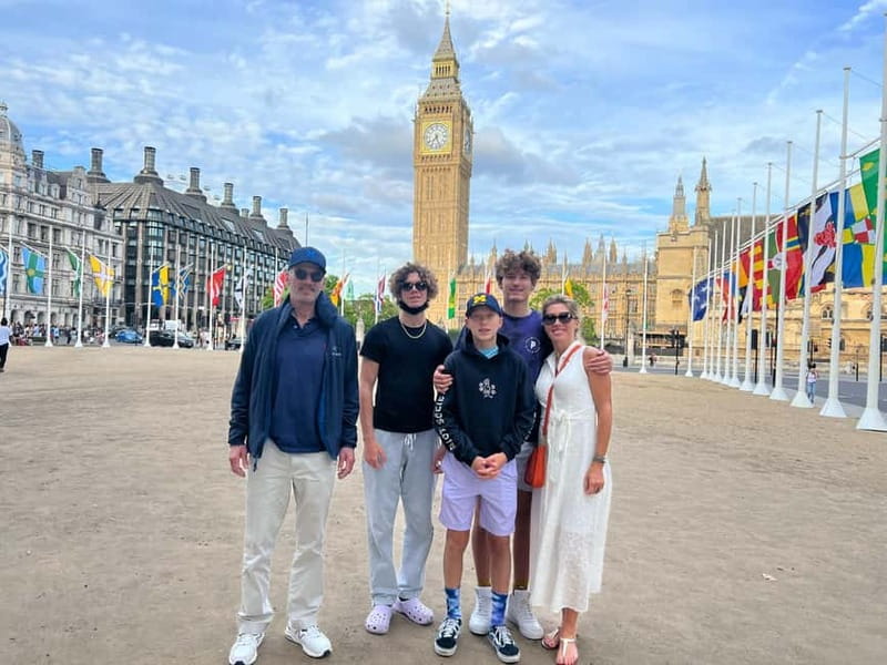 London: Iconic London Taxi Tour - Private 3 hour tour - Royal London: Parliament, Westminster, and the pomp angle
