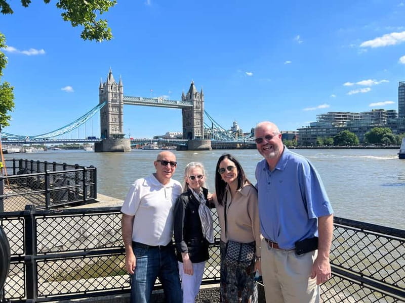 London: Iconic London Taxi Tour - Private 3 hour tour - Trafalgar Square and the classic photo-run that still works
