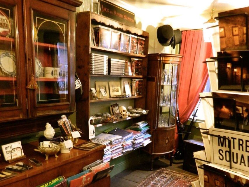 London: Jack The Ripper Walking Tour and Ripper Museum Entry - Crime-scene stops you’ll remember: pubs, doorways, and evidence clues