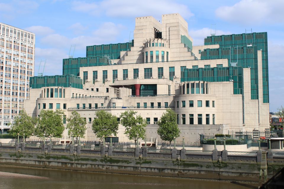 London: James Bond Filming Locations Bus Tour - Spy stories, actor trivia, and what you should do on the day