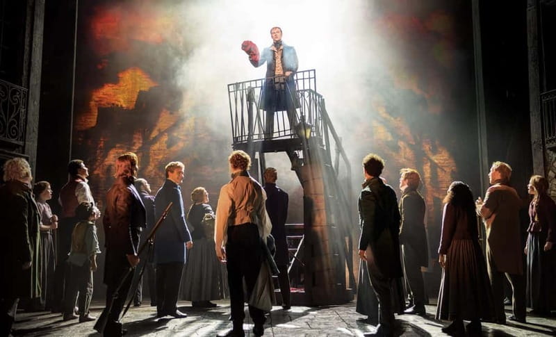 London: Les Misérables and 3-Course Meal & Sparkling Wine - FAQ