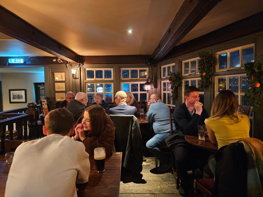 London: Pilgrims and Pirates Historical Pub Tour - Four riverside pubs: where the stories actually stick